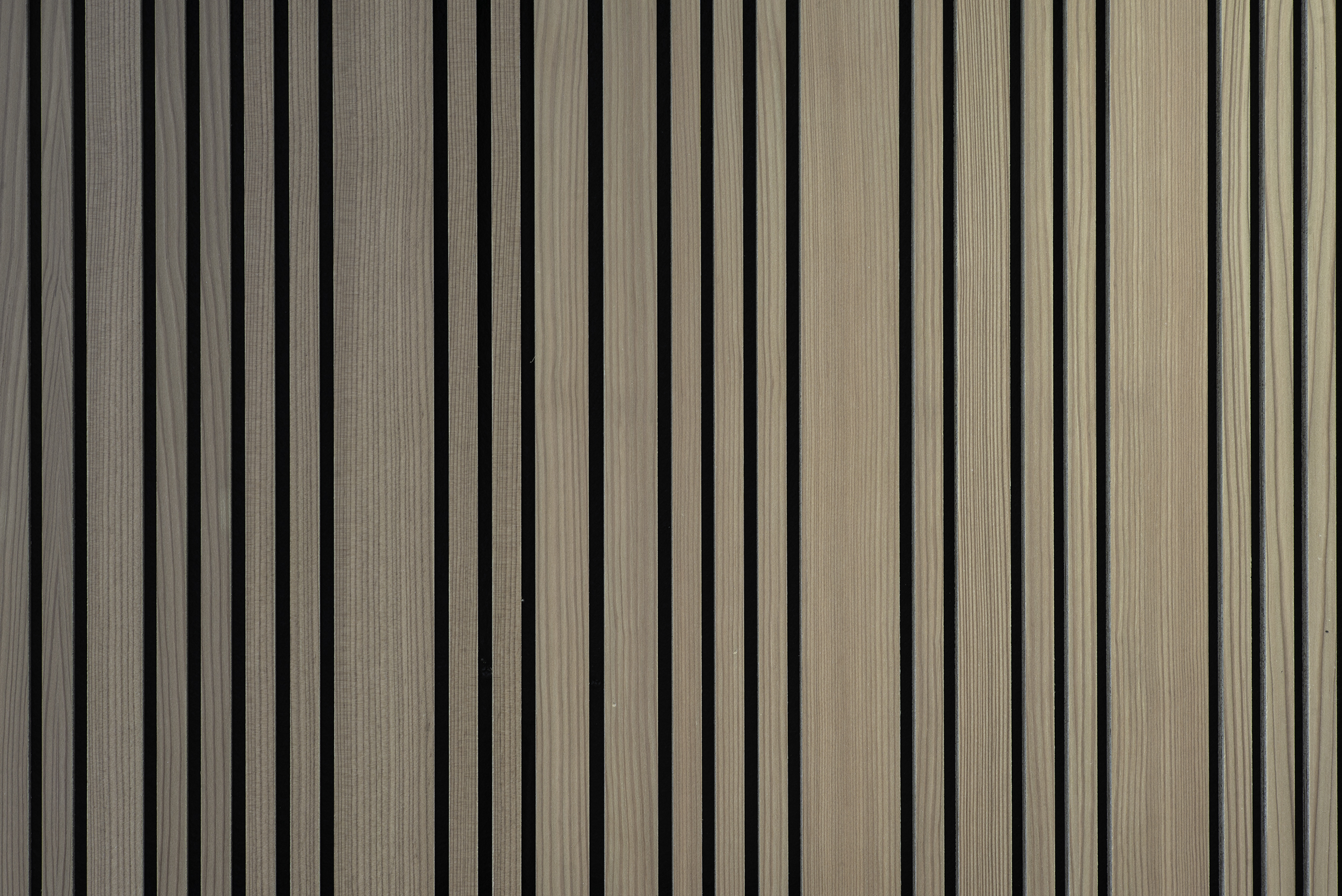 Væg med stripe panel